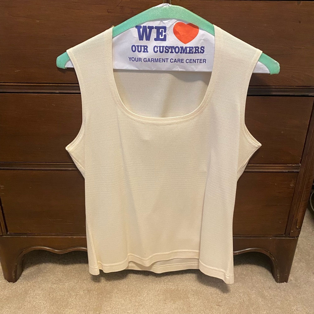 Barry Brocken Cream Sleeveless Silk Scoop Neck Women's Top